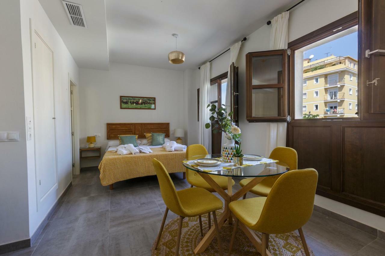 מאלגה Apartamentos El Marques מראה חיצוני תמונה